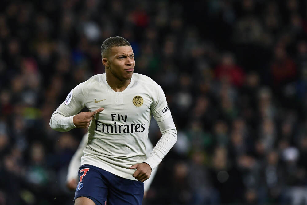 今日趣图：土豆亦有开花日，枪手可待夺冠时？